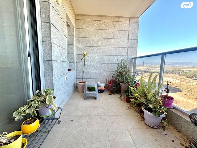 דירה, נאות אפק, אפקה, קרית ביאליק