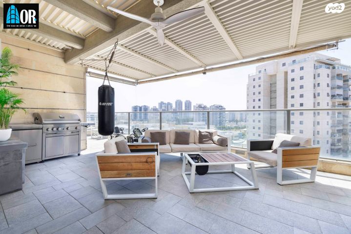 גג/ פנטהאוז, אודם, צמרות המושבה, באר יעקב