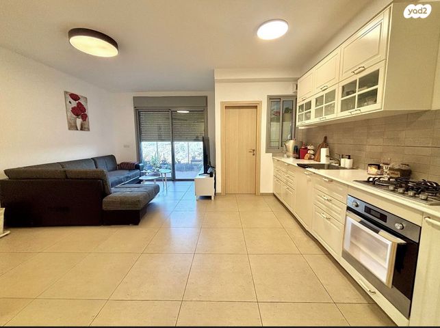 דירה, נאות אפק, אפקה, קרית ביאליק