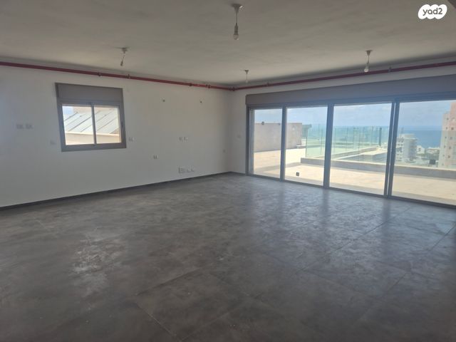 גג/ פנטהאוז, כבירים, חיפה