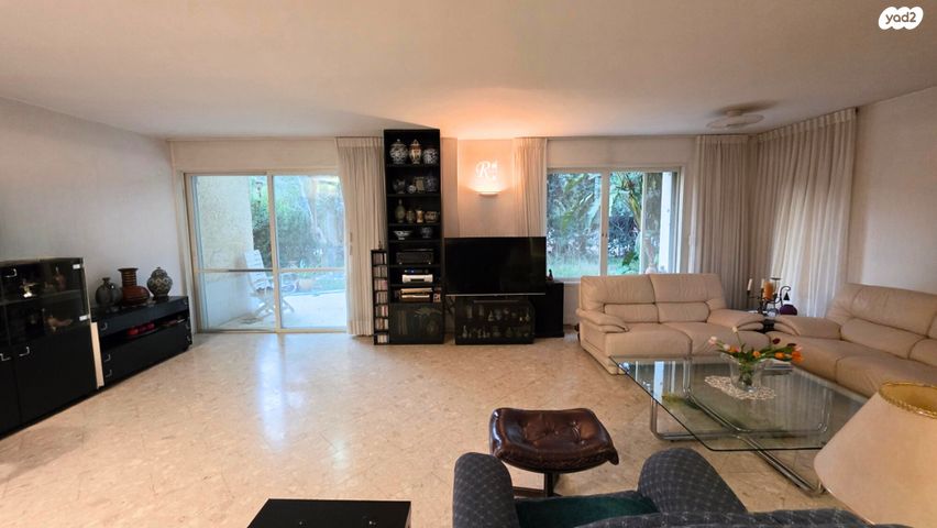 בית פרטי/ קוטג', סביון