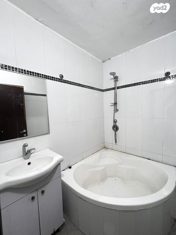 דירה, שכונה ו', באר שבע