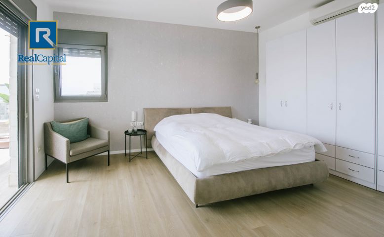 גג/ פנטהאוז, חובות הלבבות, הרצליה