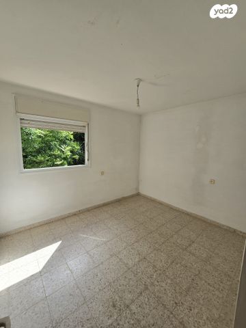 דו משפחתי, זכרון יעקב