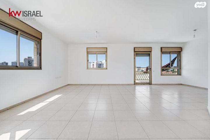 גג/ פנטהאוז, שלונסקי, נאות שקמה, ראשון לציון