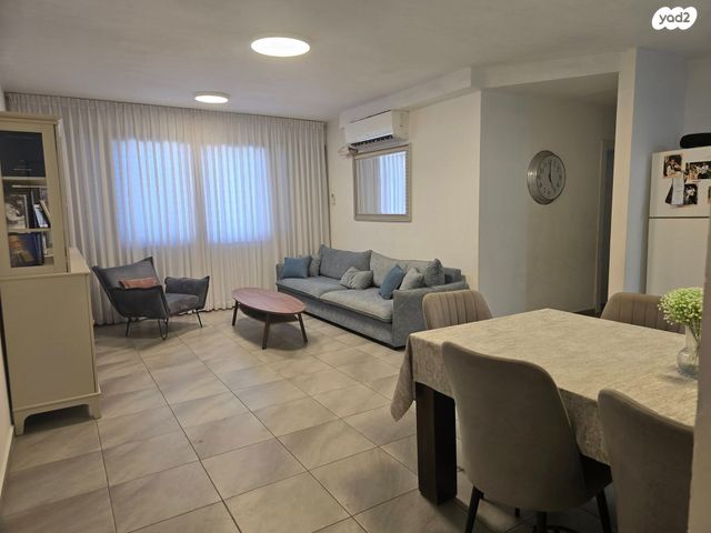 דירה, בעל התניא, בעל התניא, לוד