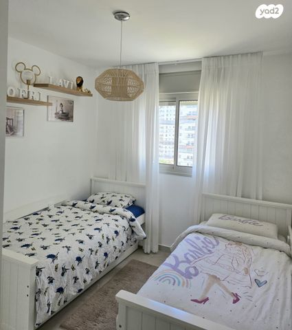 דירה, היוצרים, עיר היין, אשקלון