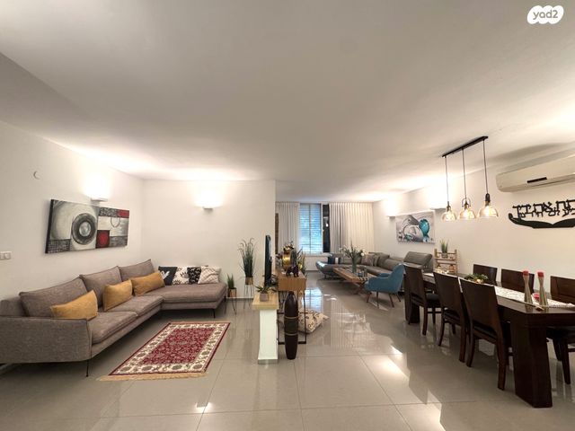 דירה, גיבורי ישראל, קרית ספיר, כפר סבא