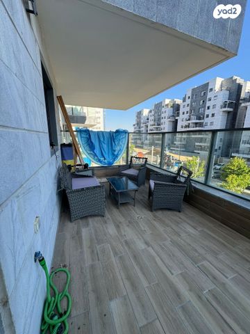 דירה, שבט מנשה, אחיסמך, לוד