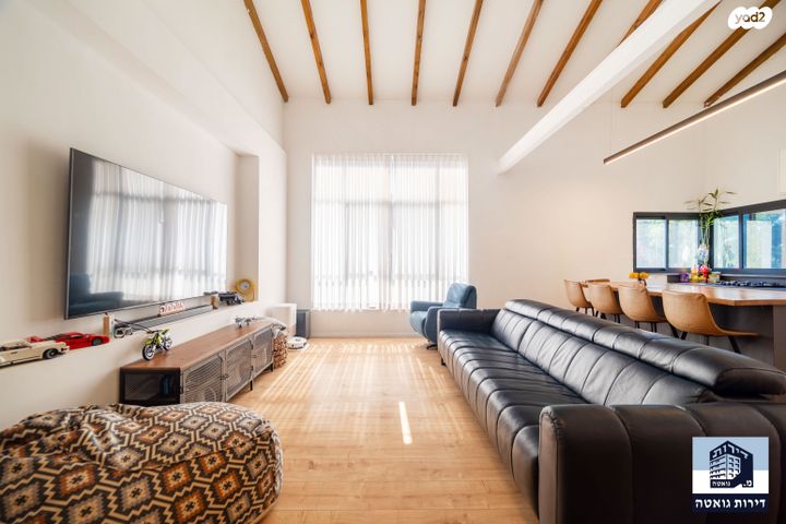 בית פרטי/ קוטג', נווה עוז, פתח תקווה