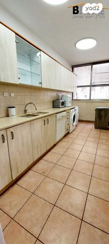 דירה, נתניה