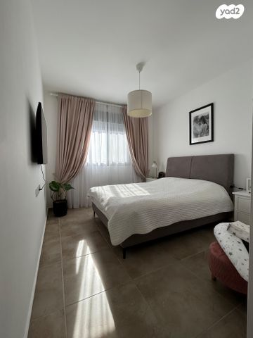 דירה, נחל דולב, שדרות