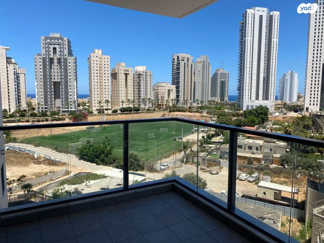 דירה, אמנון ליפקין שחק 1, נוף הטיילת, נתניה