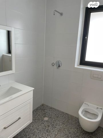 דירה, הוד השרון