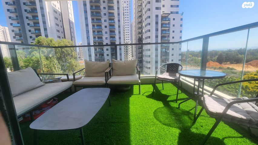 דירה, הצבר, נרקיסים, ראשון לציון