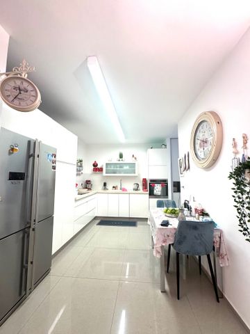 דירה, קרית ספיר, כפר סבא