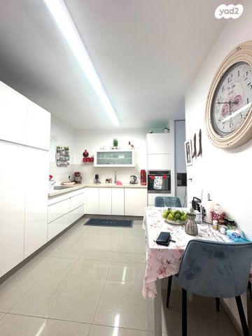 דירה, גיבורי ישראל, קרית ספיר, כפר סבא