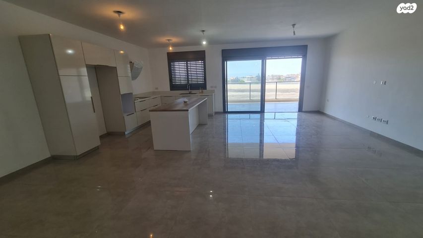 דירה, הדקלים, קרית אתא