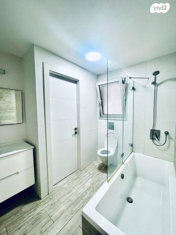 גג/ פנטהאוז, מרגלית, שמבור, חיפה