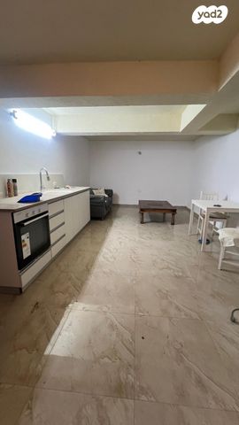 דירה, יחיאל, שוק תלפיות, חיפה