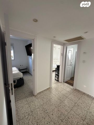 דירה, הדולב, קדימה צורן