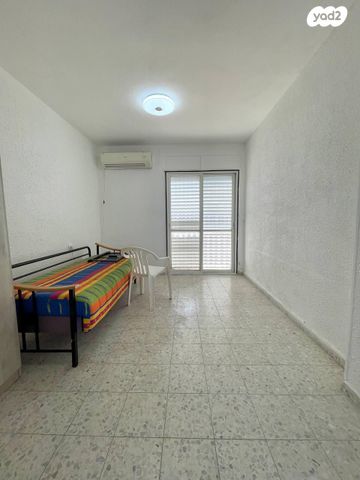 גיורא יוספטל 38