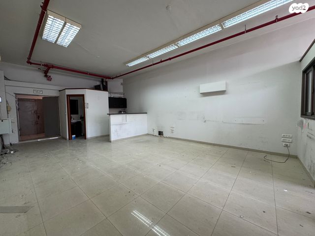 מבני תעשיה, משה שרת, מב"ת מערב, אזור תעשייה חדש, ראשון לציון