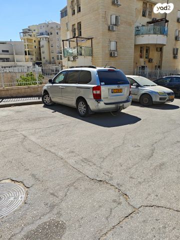 מודעת רכב קיה קרניבל