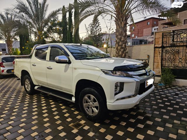 מודעת רכב מיצובישי טרייטון / L200