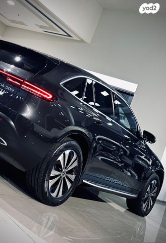 מודעת רכב מרצדס-בנץ EQC