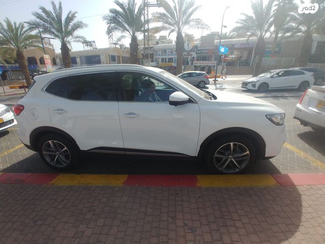 מודעת רכב אם ג'י EHS PHEV