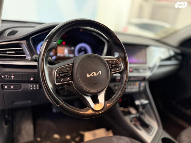 קיה נירו פלוס