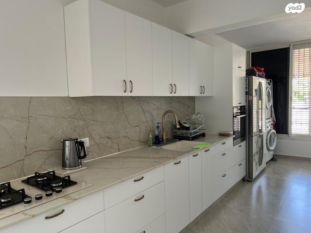 דירה, הראשונים 26, רובע א', אשדוד