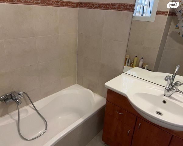 דירה, הראשונים 26, רובע א', אשדוד