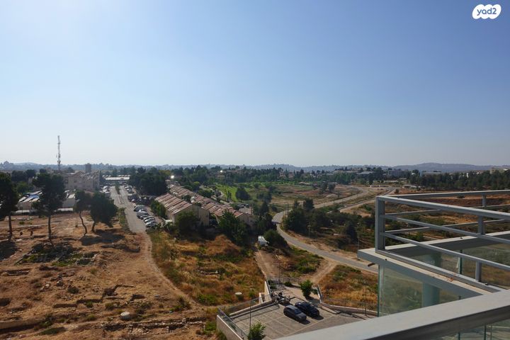 כ' בחשוון 1