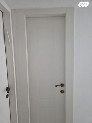 דירה, הראשונים 26, רובע א', אשדוד