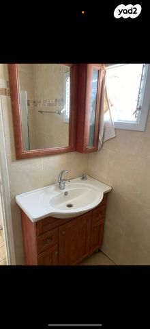 דירה, יאנוש קורצ'אק 1, קרית נורדאו, נתניה