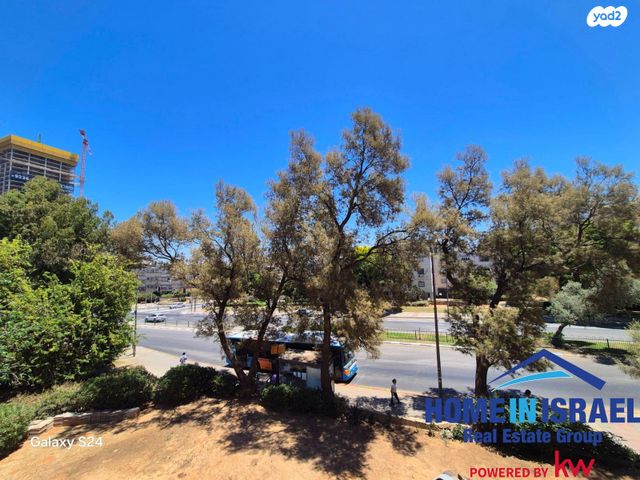 דירה, שדרות פנחס לבון, קרית נורדאו, נתניה