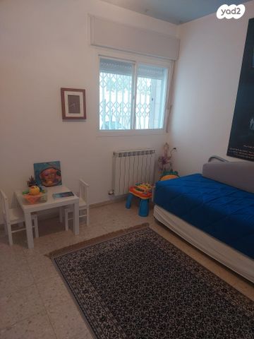 דירת גן, מבשרת ציון