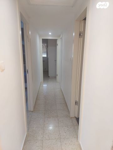 דירת גן, מבשרת ציון