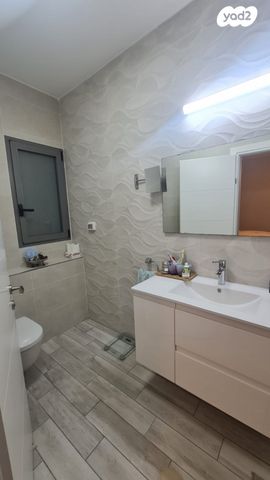 גג/ פנטהאוז, שדרות בורוכוב, מרכז העיר, קרית אתא