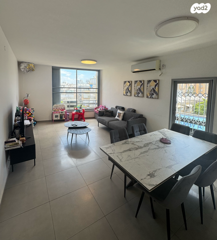 ברודצקי אשר 