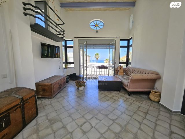 גג/ פנטהאוז, הצדף, עג'מי, גבעת העליה, תל אביב יפו