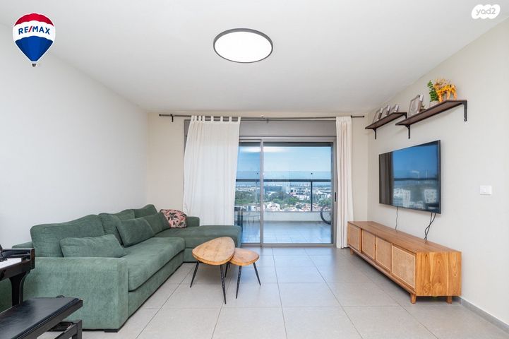 גג/ פנטהאוז, גינת אגוז, נווה גנים, פרדס חנה כרכור