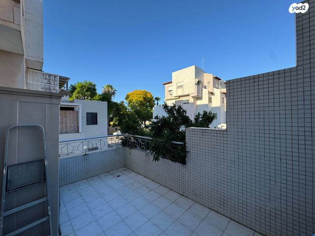 דירה, חוחית, גני השרון, כפר סבא