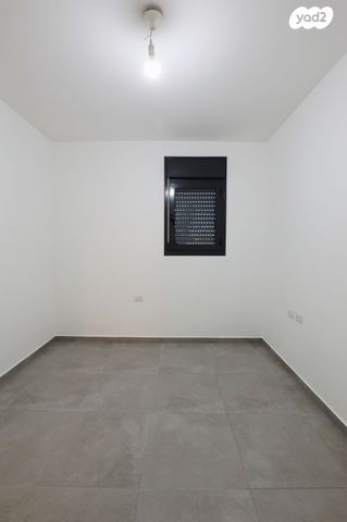 דירת גן, שמעון פרס, מורשת, מודיעין מכבים רעות