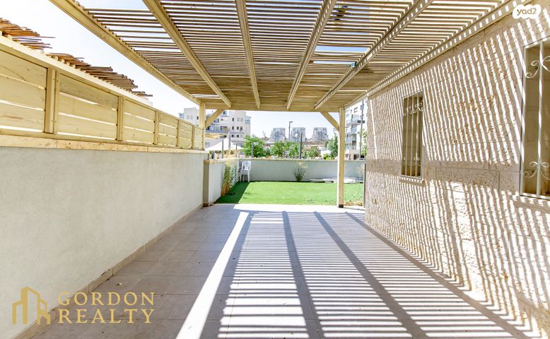 דירת גן, בית שמש