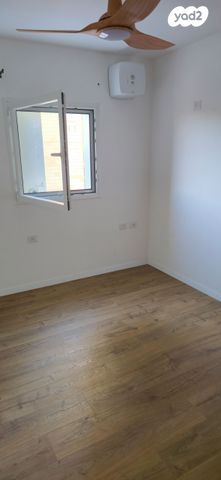 דירה, דרך העצמאות 29, ליבת העיר, יהוד מונוסון