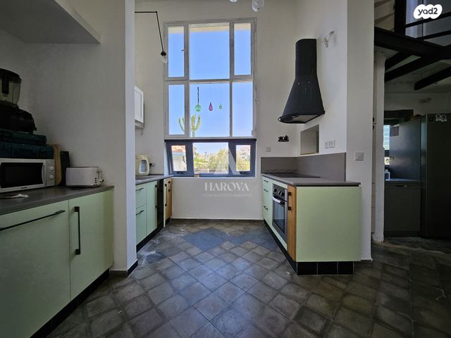 גג/ פנטהאוז, הצדף, עג'מי, גבעת העליה, תל אביב יפו