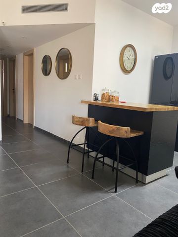 דירה, הלוח העברי, הכרמים, מודיעין מכבים רעות